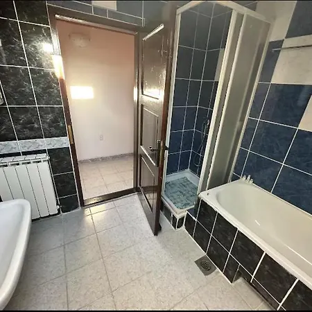 Huge 100sqm Apartment